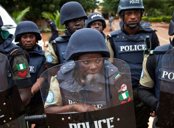FREE LEGAL TIPS: 5 Things Every Nigerian should know about their rights and the Police Force